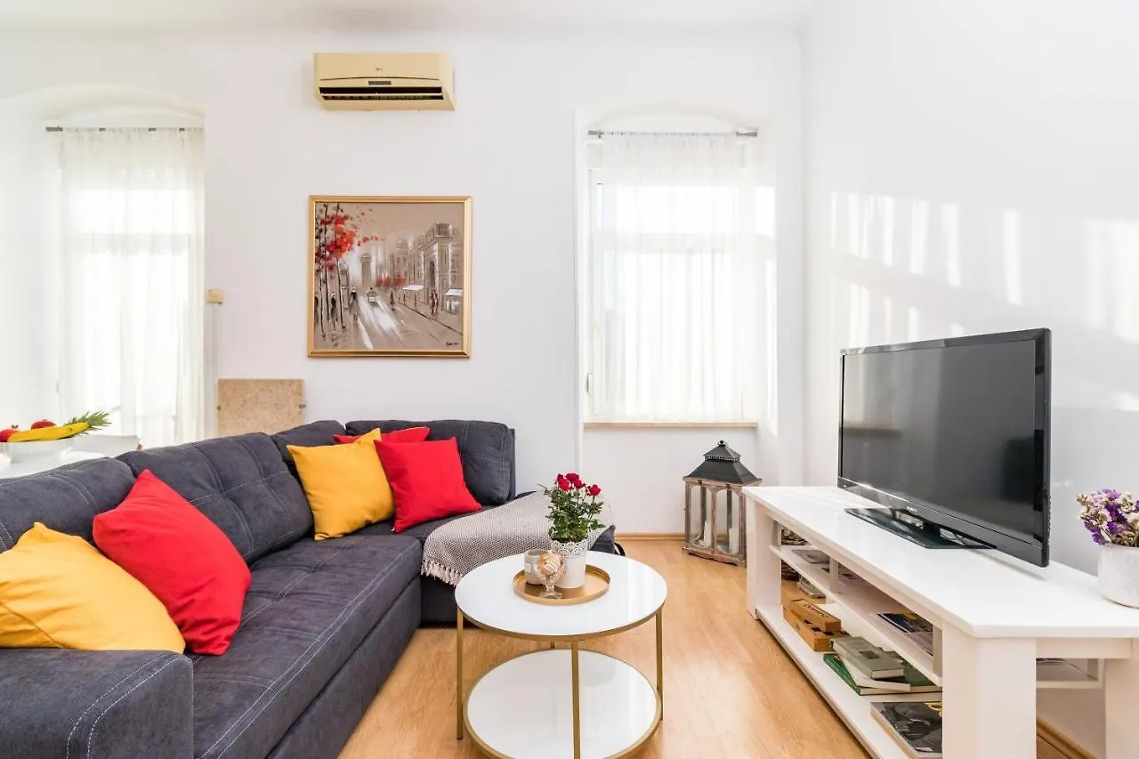 Apartament Apartman Lussi Pula