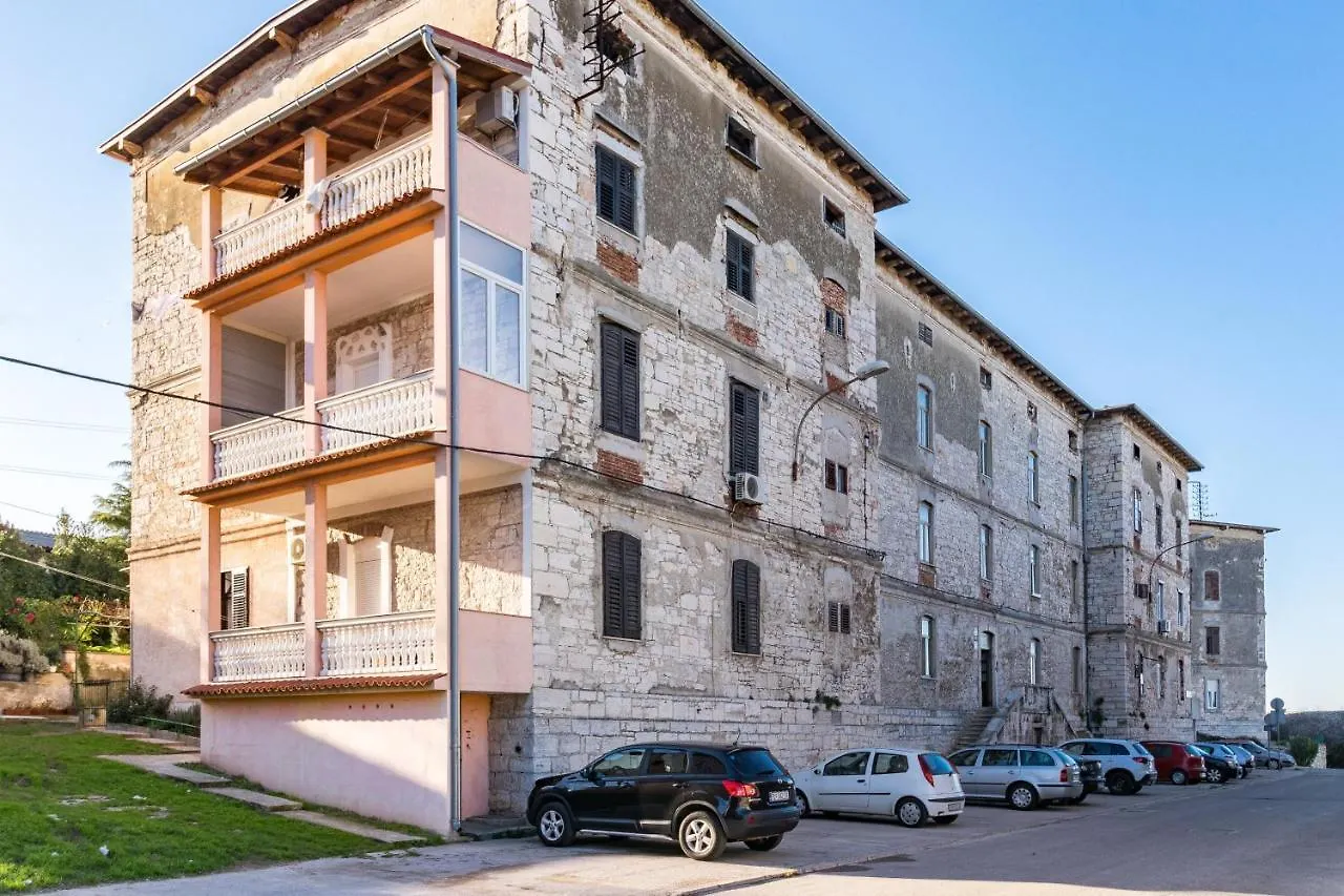 Apartament Apartman Lussi Pula