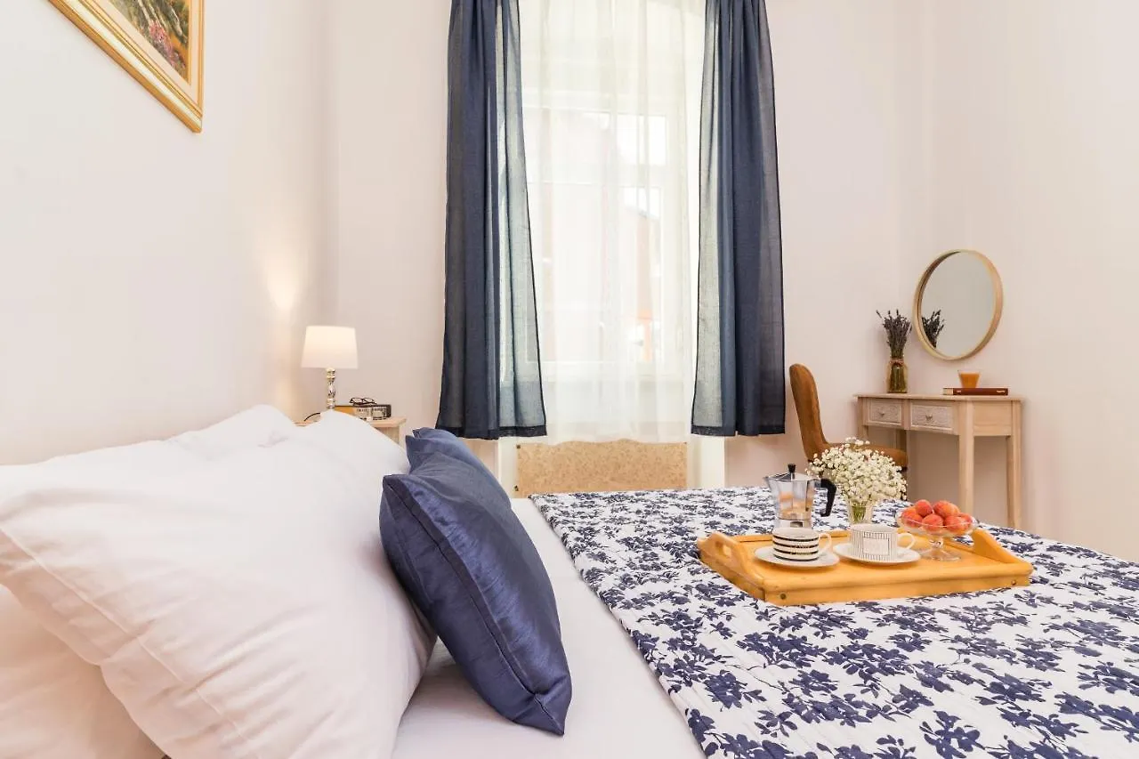 Apartman Lussi Pula Apartament