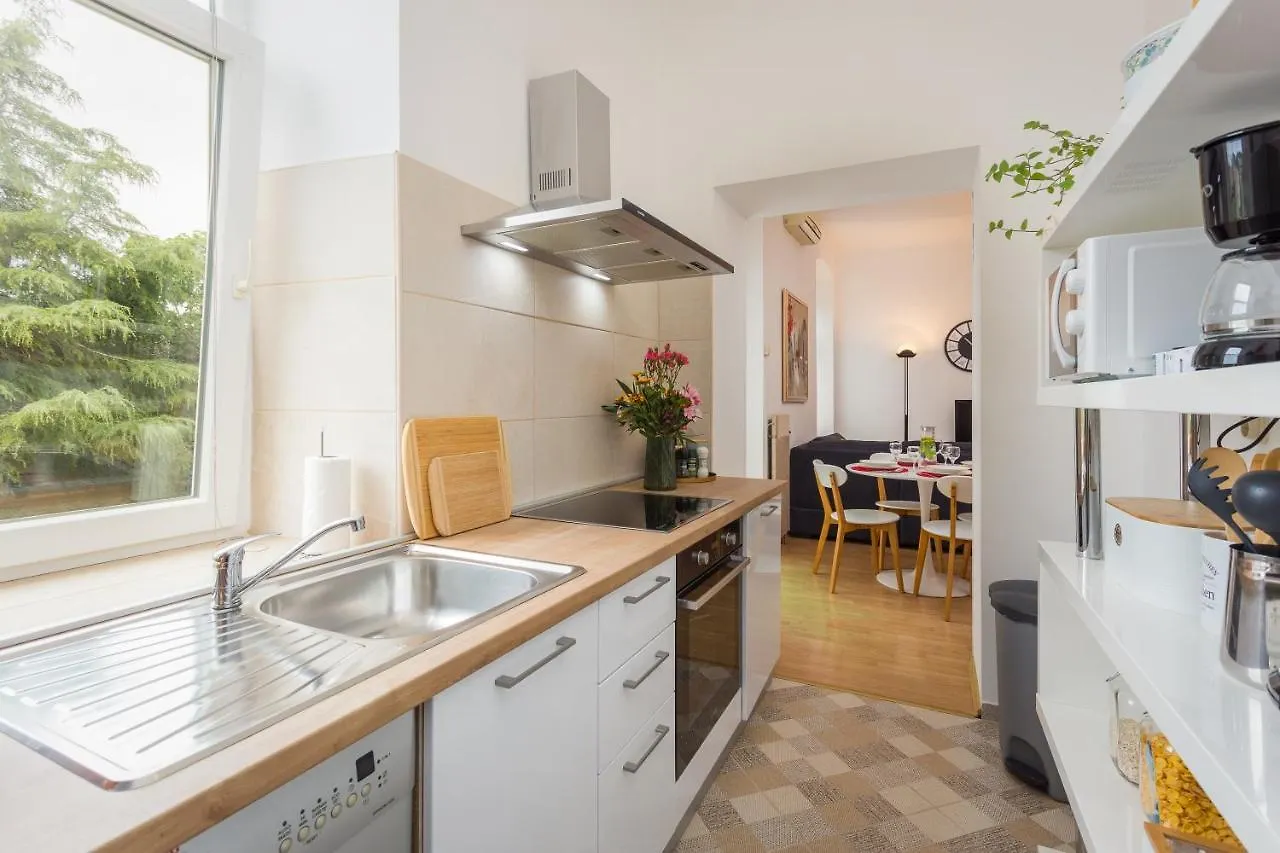 Apartman Lussi Pula Apartament