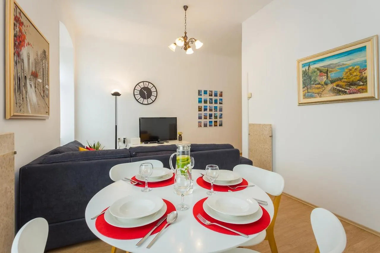 Apartman Lussi Pula